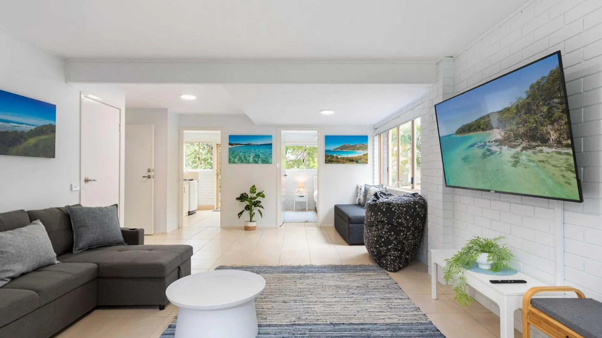 Spacious 4-Bed House Metres From Beach Caloundra