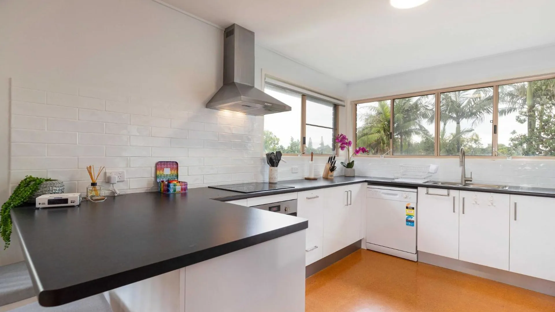Holiday home Spacious 4-Bed House Metres From Beach Caloundra